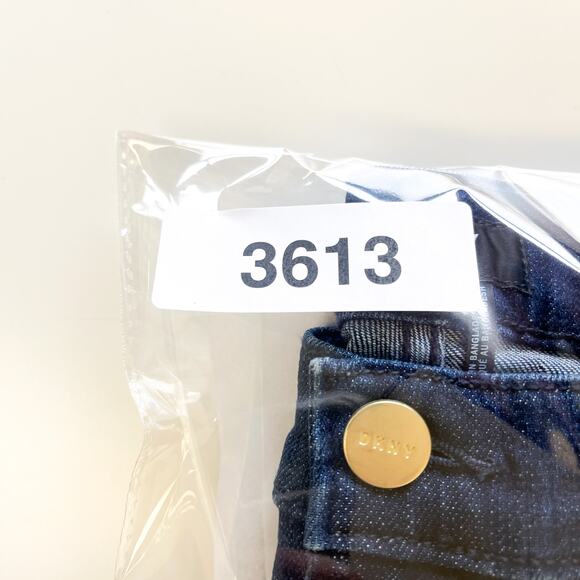 NWT DKNY Size 25 Skinny Mid-Rise Distressed Denim Jeans Blue 27” - Picture 12 of 12